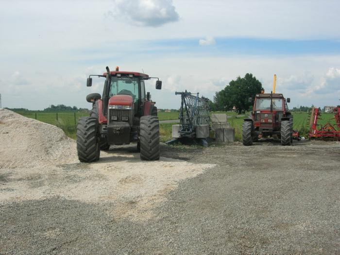 new holland g240