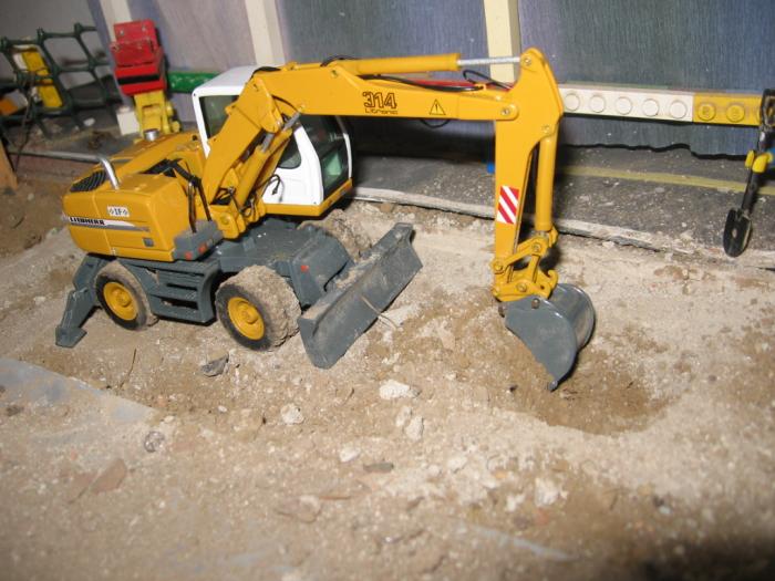 22\12\2006-sbancamento riempimenti fondazioni