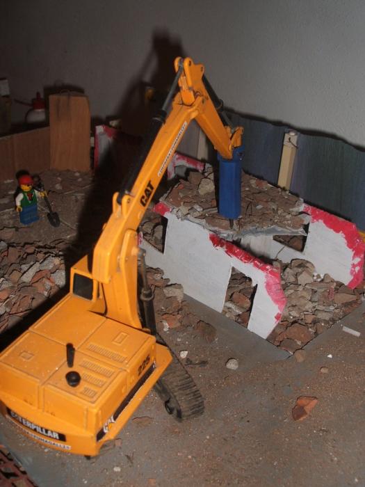 20\12\2006-demolizione edificio