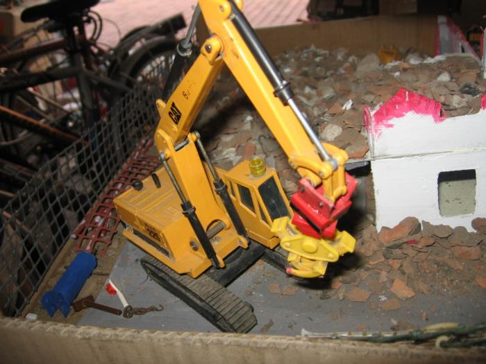 19\12\2006-rimozione grondaia