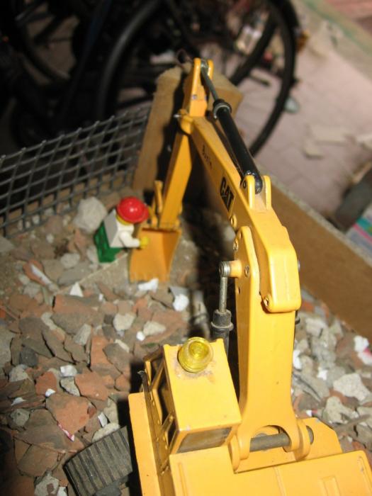 19\12\2006-sostituzione attrezzi