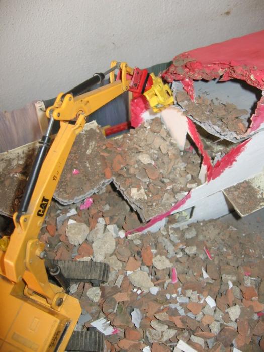 19\12\2006-demolizione edificio