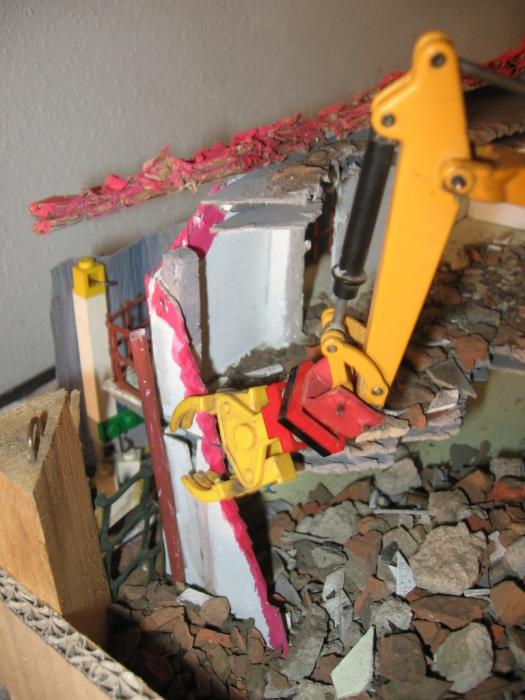 18\12\2006-demolizione edificio