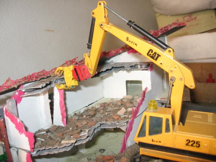 18\12\2006-demolizione edificio