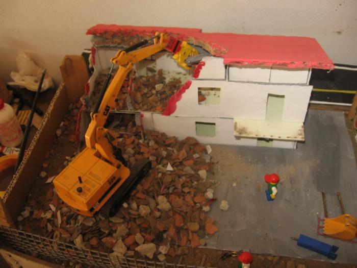 18\12\2006-demolizione edificio
