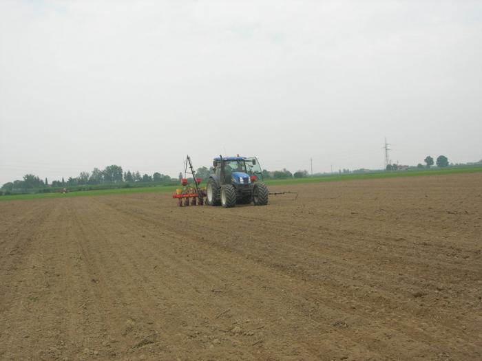 new holland ts135a