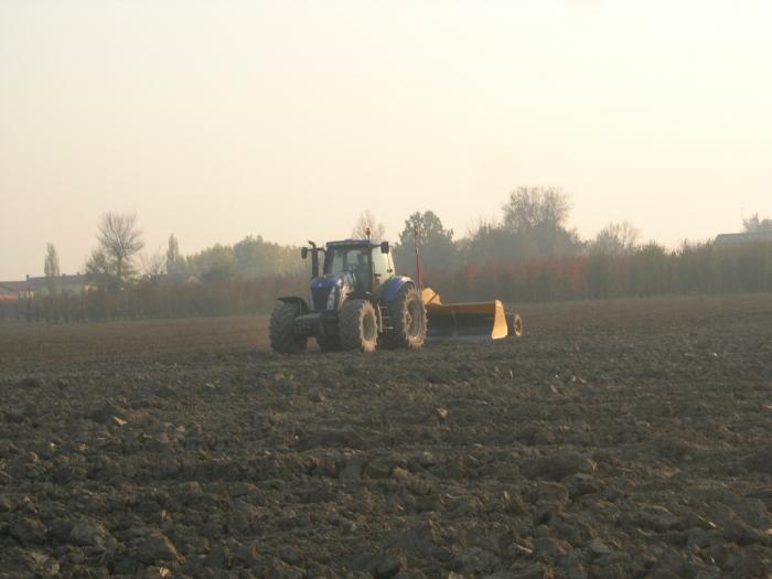 new holland tg285