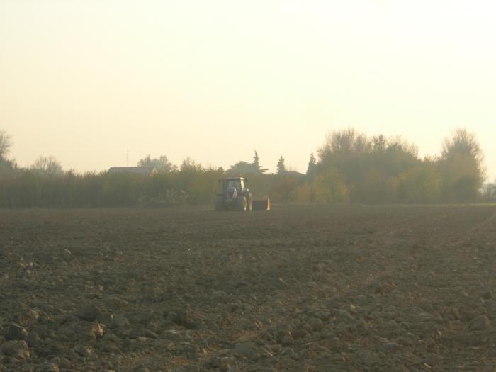 new holland tg285