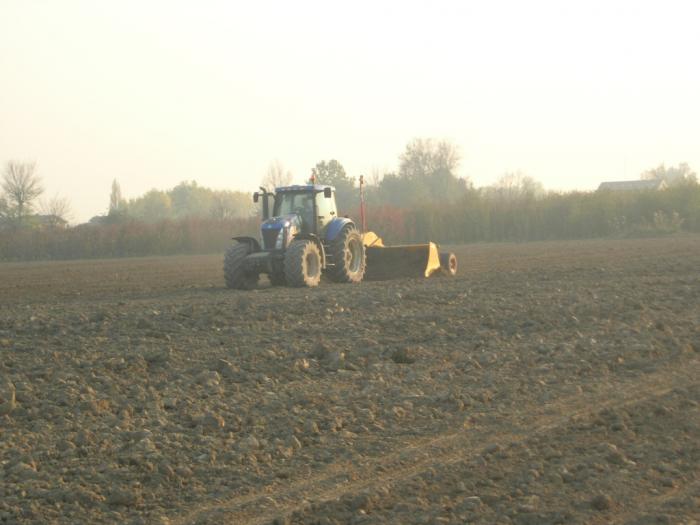 new holland tg285