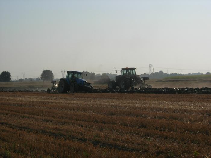 landini legend 160 e new holland G240