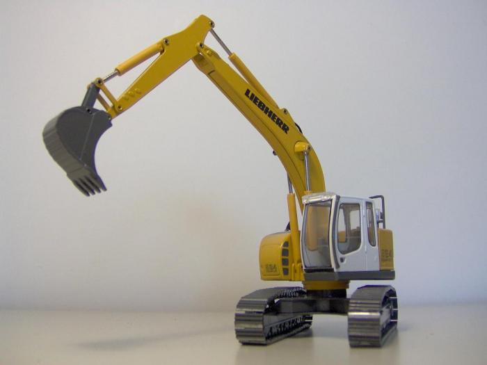 LIEBHERR R924 Compact