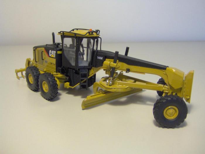 CAT 14M