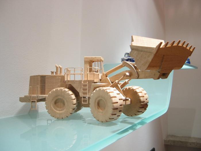 cat 992G in legno !!