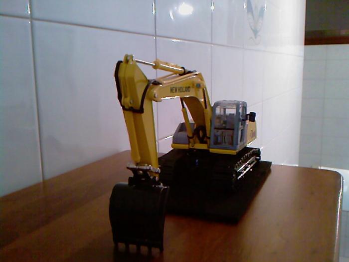 new holland kobelco 215