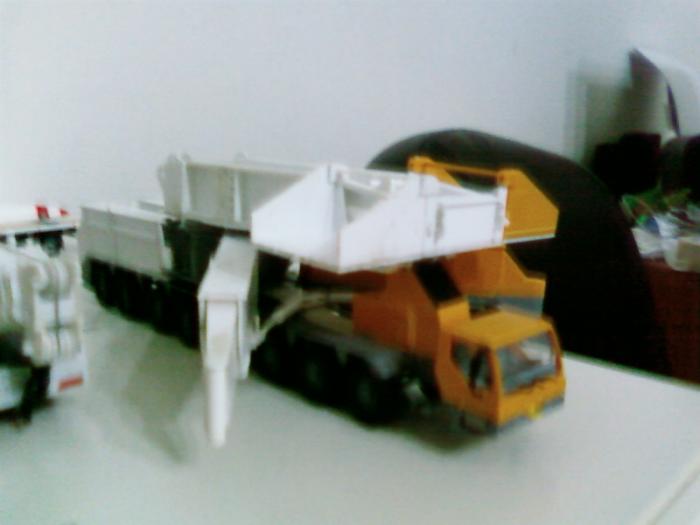 Liebherr LG1750 scala 1:87