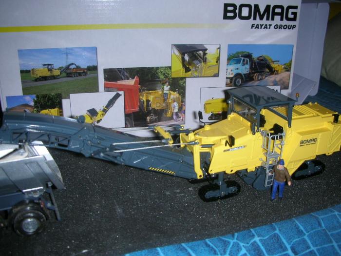 nuovo arrivo fresa bomag