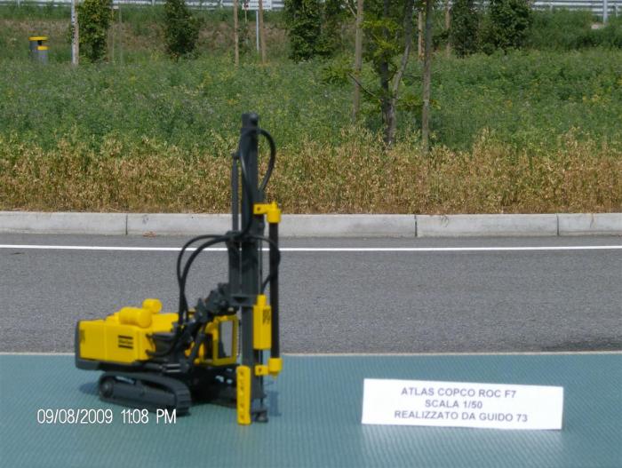 PERFORATORE ATLAS COPCO ROC F7 SCALA 1/50