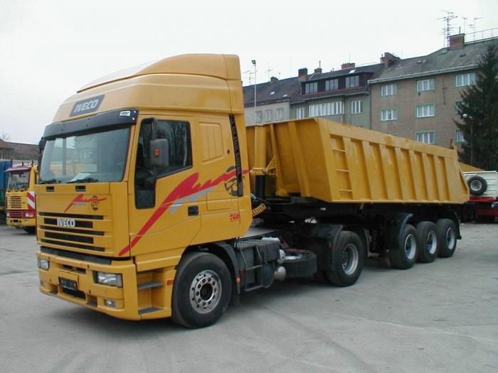 Iveco 440 e 42