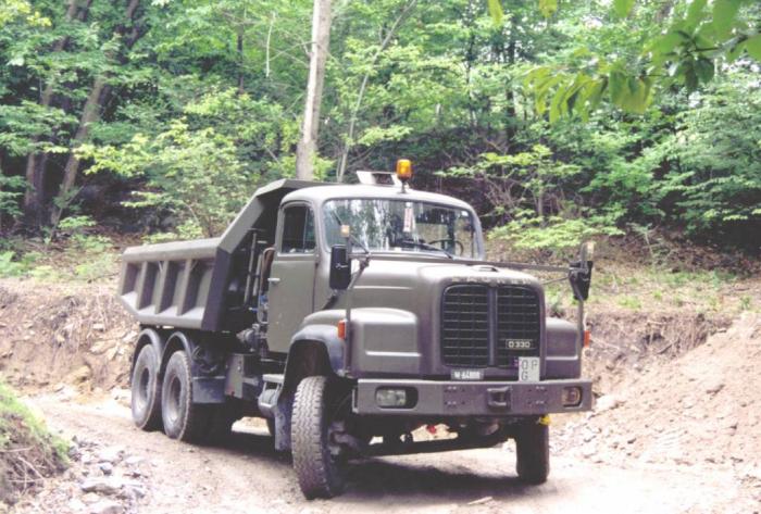 saurer D330