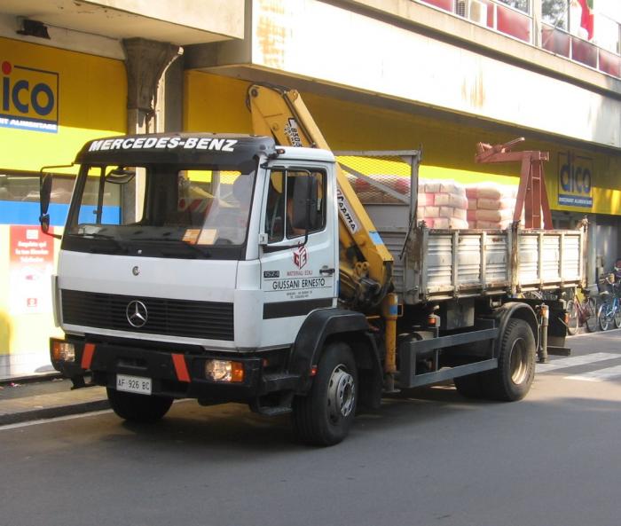 Mercedes-Benz 1524