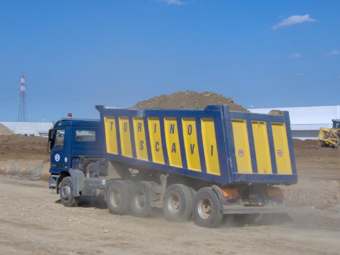 Actros ribaltabile Brenta Torino Scavi Manzone