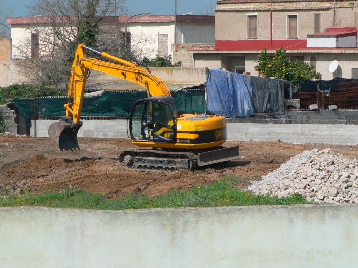 JCB JS130