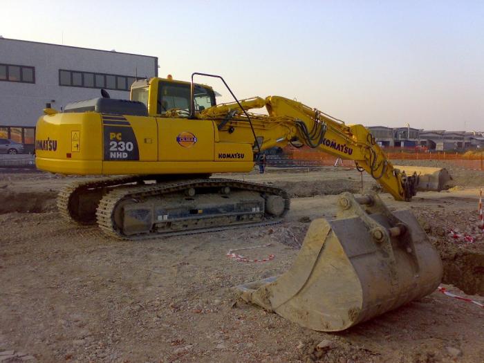 Komatsu PC 230 NHD