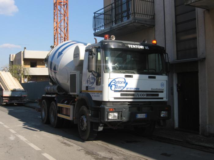 Iveco 380E35 Beton Team