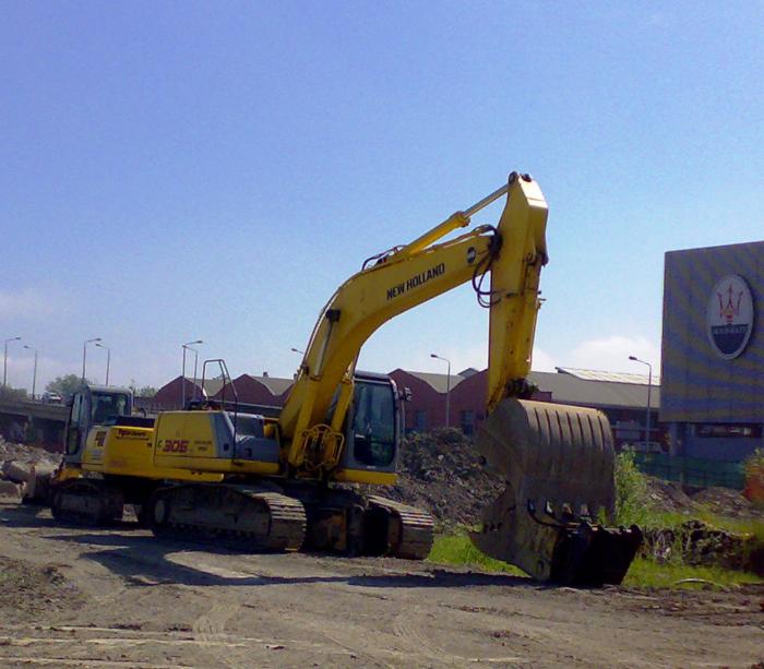 New Holland E305