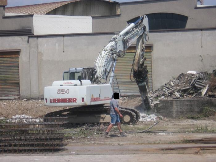 Liebherr R924B Checchin