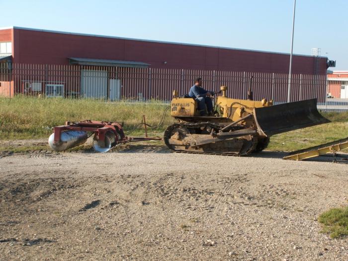 fiat allis ad7 con frangizolle in partenza.......