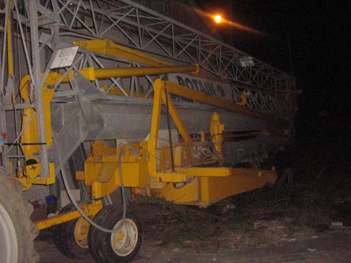 Potain IGO27 001.jpg