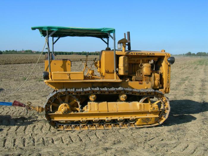 Caterpillar D6