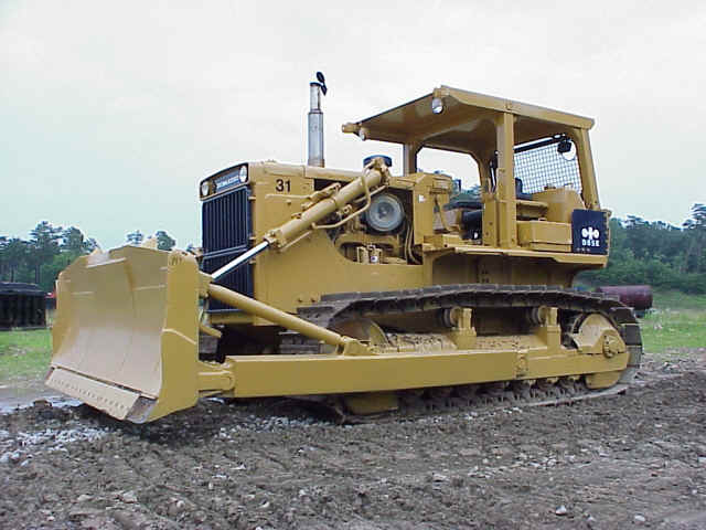 Komatsu D85e