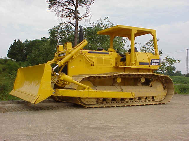Komatsu D65e