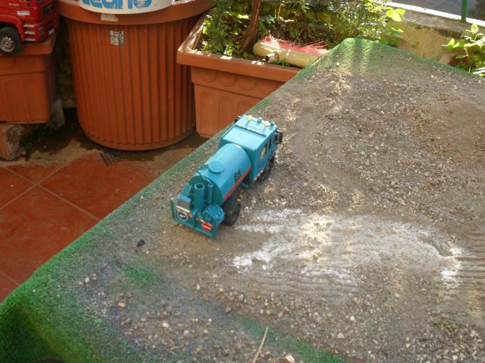 SEMI RIMERCHIO CON IMPIANTO PER PAVIMENTAZIONI STRADALI