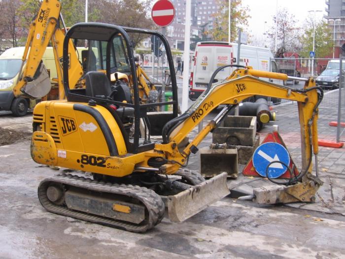 JCB 802