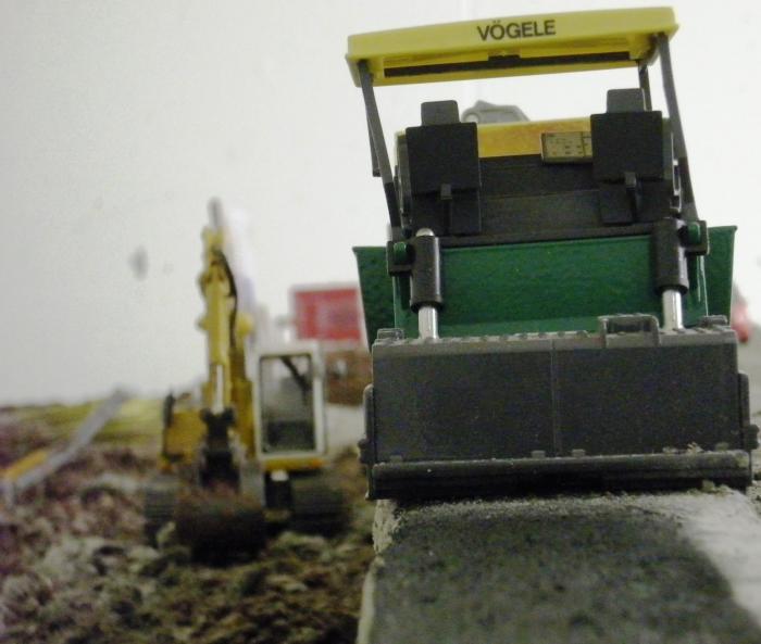 ASFALTATURA NOTTURNA ARCIAPIEDE