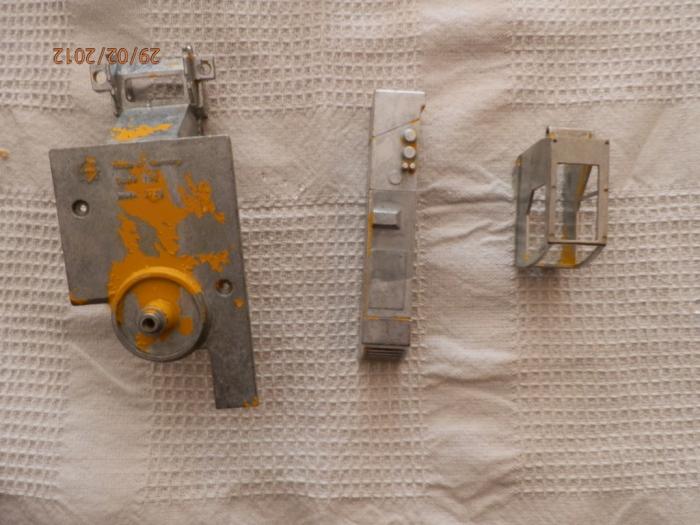 02_pezzi sverniciati 3