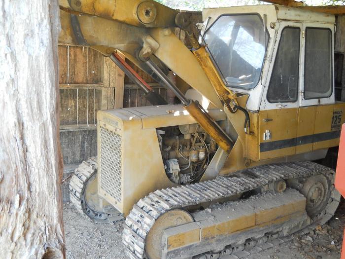 pala cingolata International 125 b 2