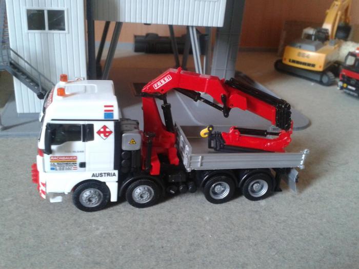 nuova gru fassi con jib 