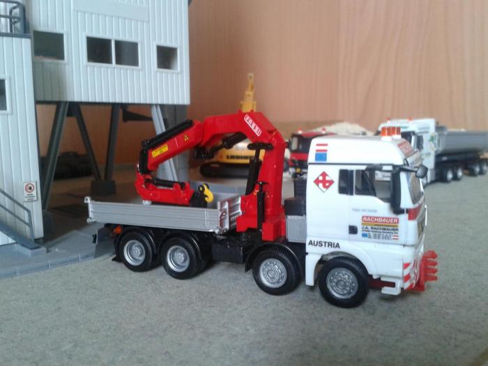 nuova gru fassi con jib 