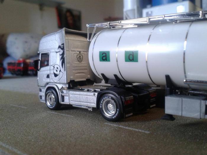 Scania R560 V8 - trasporto latte (04)