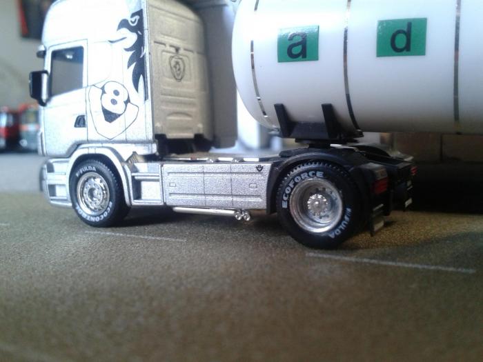 Scania R560 V8 - trasporto latte (05)