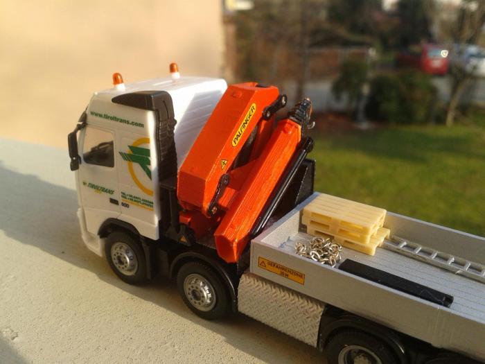 Tirol Trans - Volvo FH 500 con gru Palfinger PK 92002 SH (06)