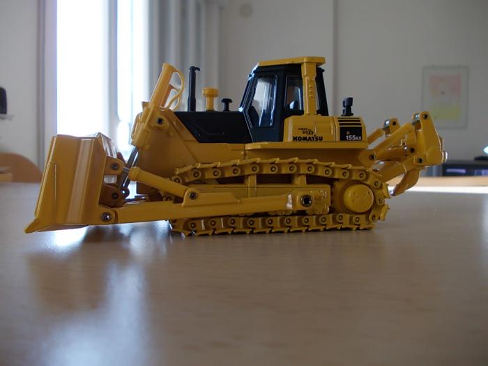 Komatsu D155AX