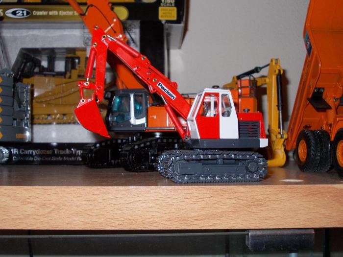 Poclain TC45 con benna trapezoidale