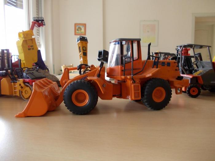 Fiat-Hitachi W190