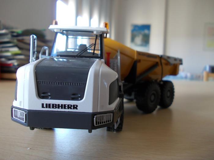 Liebherr TA230