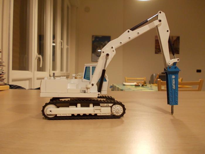 Eder 835 bianco con martello